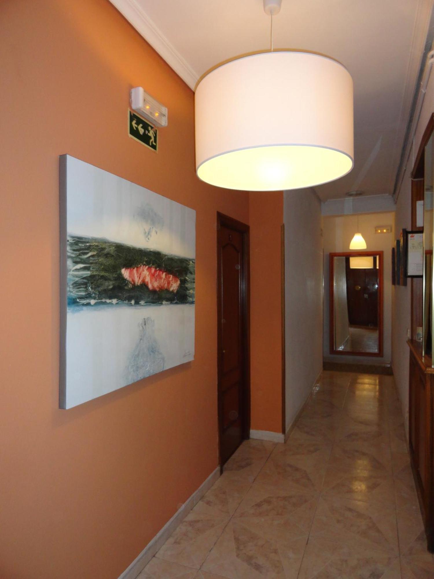 Fuencarral Kryse&Breogan Hotel Madrid Bagian luar foto