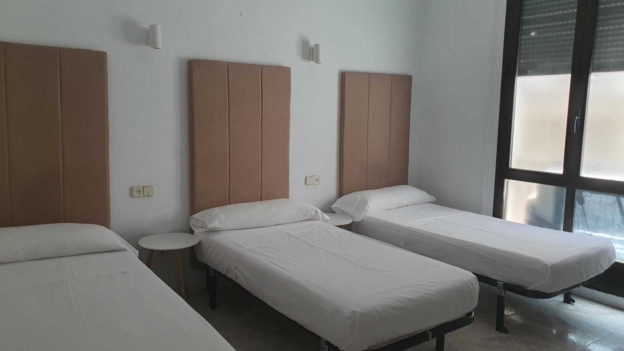 Fuencarral Kryse&Breogan Hotel Madrid Bagian luar foto